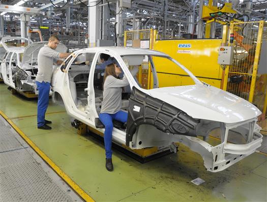 В 2012 г. АвтоВАЗ реализовал почти 719 тыс. автомобилей и автокомплектов