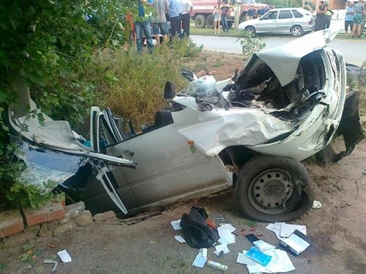 В автомобиле Lada Granta, вылетевшем накануне в водоканал в Федоровке, погибли не трое, а четверо человек