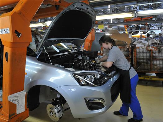 В 2014 г. ОАО "АвтоВАЗ" планирует вывести производство новой версии автомобиля Lada Kalina на проектную мощность - 105 тыс. автомобилей