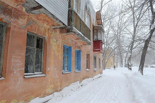 Прокуратура Тольятти выявила неисполнение городской целевой программы переселения граждан из ветхого и аварийного жилья на 2005-2010 гг.