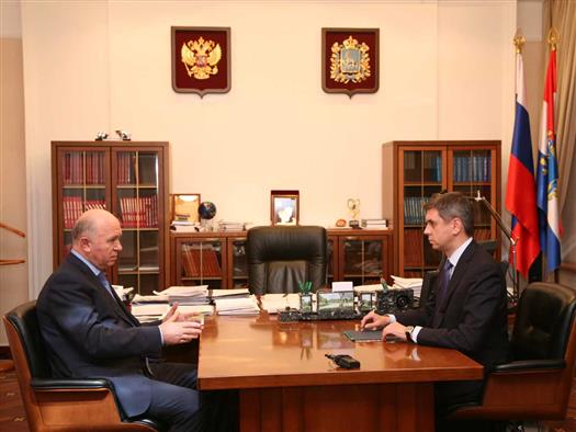 Глава региона обсудил с мэром процесс формирования бюджета Тольятти на будущий год, а также проблемы, связанные с необходимостью дополнительной помощи из областного бюджета