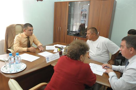 Житель Самары Евгений Гришин пришел на прием, чтобы разрешить проблему своей матери