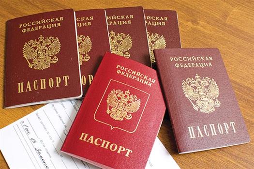Больше 30 тольяттинских школьников получили свои первые удостоверения личности в торжественной обстановке