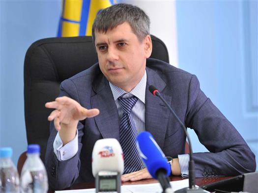 По мнению главы города, личное участие в заседаниях думы является гарантией осуществления депутатских полномочий, установленной в Уставе Тольятти