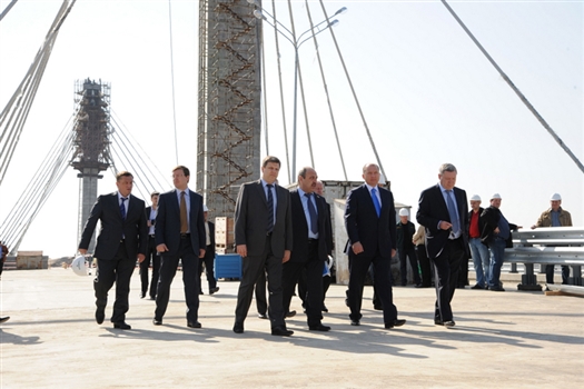 Глава региона в рамках визита посетил строительную площадку мостового перехода "Кировский"