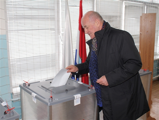 Виктор Сазонов проголосовал на Безымянке
