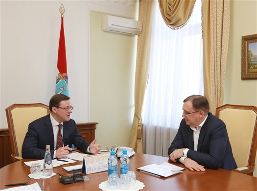Дмитрий Азаров провел рабочую встречу с генеральным директором ПАО "КАМАЗ"