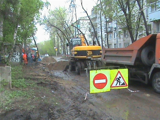В понедельник, 6 мая, в МЧС России по Самарской области поступило сообщение о том, что обнаружена утечка воды из водовода холодного водоснабжения №39 по адресу 
ул. Калинина, 4 в Самаре