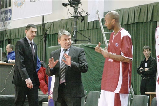 Игорь Грачев (слева) помогал Сергею Зозулину еще в «Красных Крыльях»