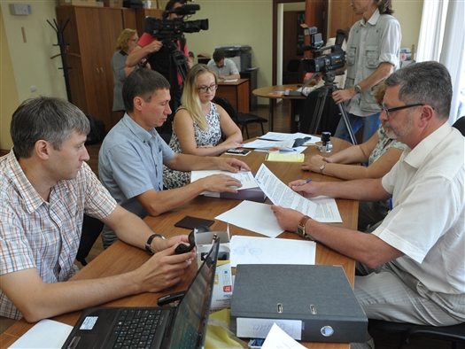 Кандидаты от "Единой России" подают документы в территориальные избирательные комиссии