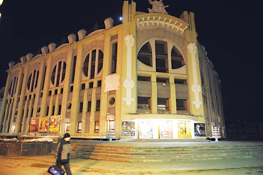 Здание филармонии по решению суда Самарского района пока останется открытым