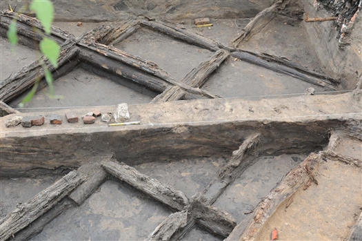 Конструкции, обнаруженные при раскопках на Хлебной площади, - не старше полутора веков