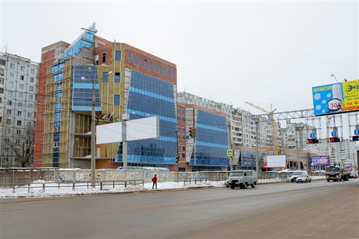 За использование участка, на котором сейчас стоит здание ТЦ "Мелодия", фирма задолжала 10,8 млн руб. 