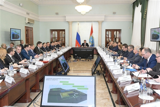 Дмитрий Азаров провел итоговый в 2018 году совет по улучшению инвестклимата