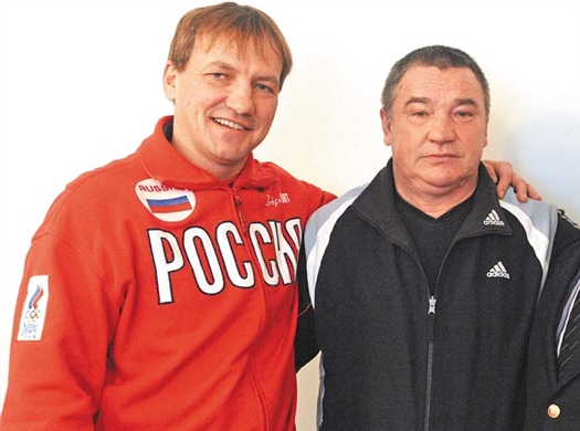 Возглавив областную федерацию, Виктор Ольховский (слева) рассчитывает на помощь одного из авторитетных ветеранов лыжного спорта, призера чемпионата СССР Николая Горобья