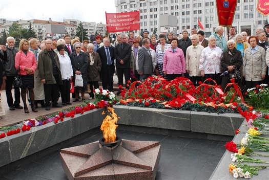 Почтить память защитников и жителей Ленинграда пришли более 70 самарских ветеранов