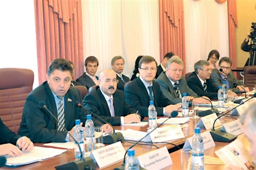 Вячеслав Тимченко (первый слева) удивлен позицией властей Самары, проигнорировавших совещание.