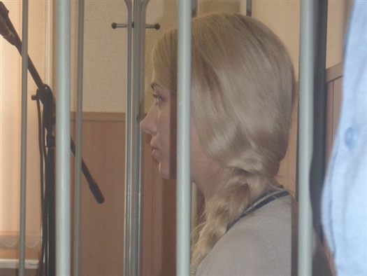 Екатерине Пузиковой, которую обвиняют в убийстве своего мужа самарского банкира Дмитрия Пузикова, продлили срок содержания под стражей до 19 октября