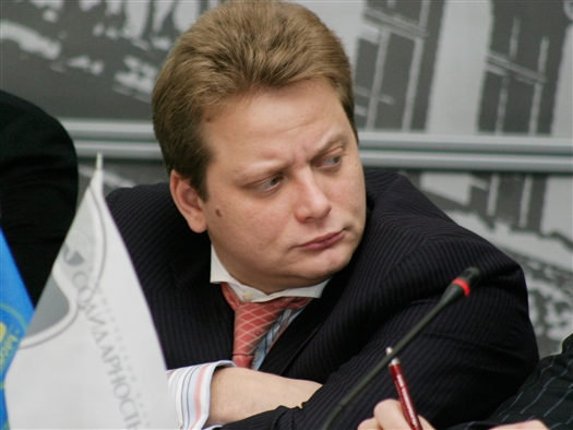 Председатель совета директоров ОАО "КБ "Солидарность" Алексей Титов и близкие ему лица до последнего времени контролировали порядка 80% капитала кредитной организации