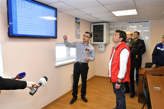 Андрей Чибис посетил самарскую УК, внедряющую IT-технологии в ЖКХ