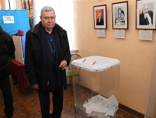 Александр Нефедов проголосовал в Новокуйбышевске