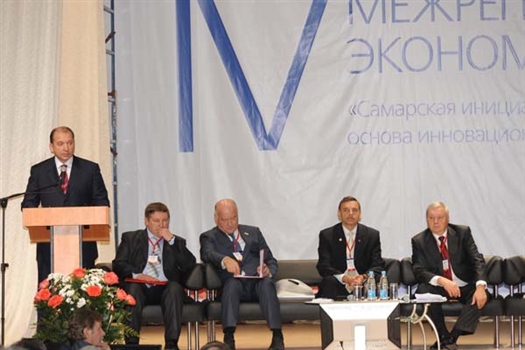 Губернатор Владимир Артяков заявил о готовности и вы дальнейшем поддерживать уникальные космические разработки.