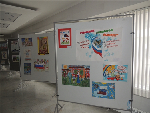 Лучшие работы конкурса "Выборы глазами детей" разместят на выставке в здании облправительства