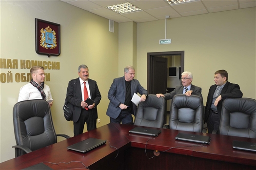 Ласло Кемени (на фото второй справа, четвертый слева) почти полвека занимается изучением России