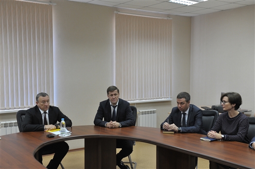 Коллективу министерства здравоохранения Самарской области представили нового руководителя
