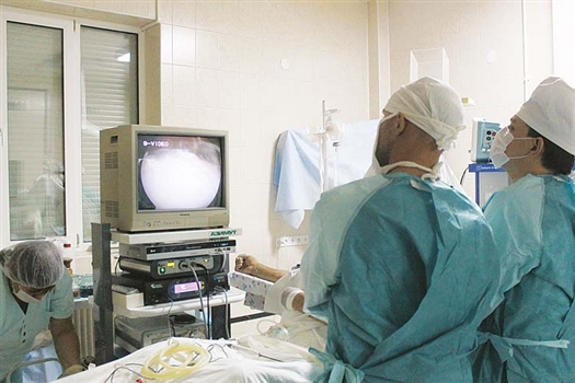 В ДКБ провели несколько обучающих операций для самарских хирургов