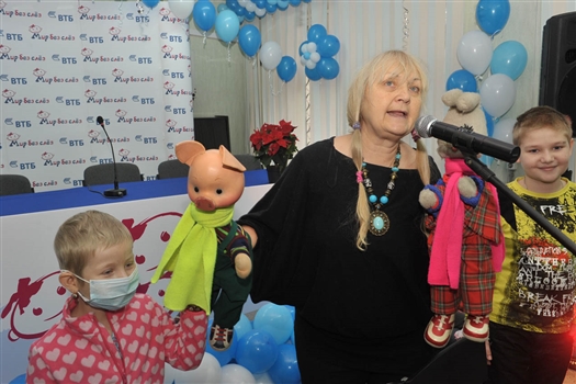 В четверг, 15 ноября, в Детской городской клинической больнице №1 имени Н.Н. Ивановой прошла благотворительная акция программы "Мир без слез"