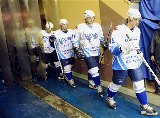 К плей-офф ЦСК ВВС усилился шестью хоккеистами