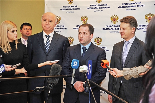 На совещании с участием Николая Меркушкина, Михаила Бабича 
и Максима Соколова были изучены 
все аспекты реализации пилотного проекта по поддержке региональной авиации