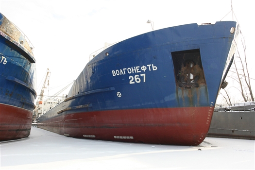 В результате аварии в Керченском проливе 11 ноября 2007 года из судна "Волгонефть-139" в море попали около 2 тыс. тонн мазута.
