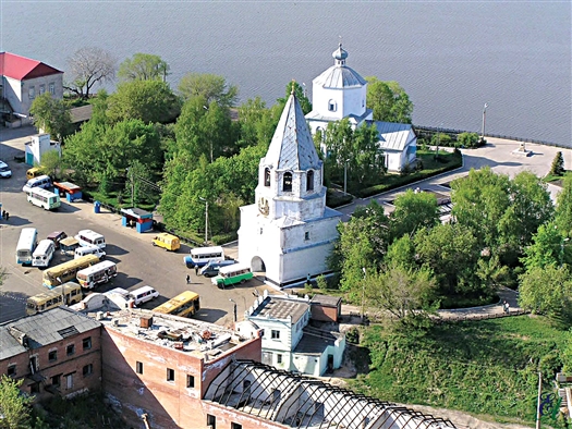 Сызранский кремль является единственной уцелевшей русской крепостью по всему течению Волги от Казани до Астрахани