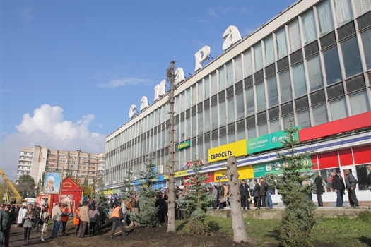 Сейчас законность продажи участка перед ЦУМ "Самара" оспаривает в Ленинском районном суде Самары районная прокуратура