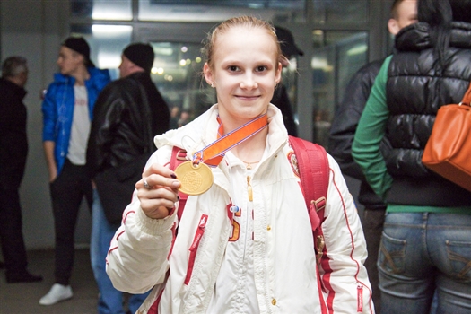Самарская гимнастка Анна Дементьева лидирует в чемпионате России