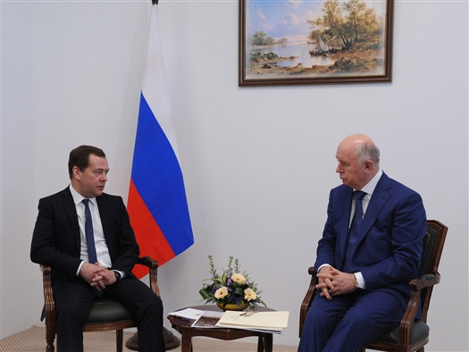 Дмитрий Медведев и Николай Меркушкин обсудили социально-экономическую ситуацию в Самарской области