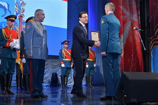 Дмитрий Азаров: "Для региона большая честь, что в Самаре расположен штаб 2-й гвардейской Краснознаменной общевойсковой армии"