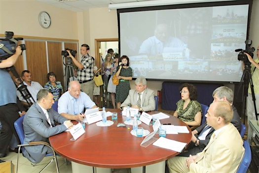 Участники видеоконференции обсудили параметры областного бюджета на 2012-2014 годы