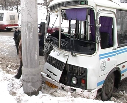 Водитель автобуса с места ДТП скрылся