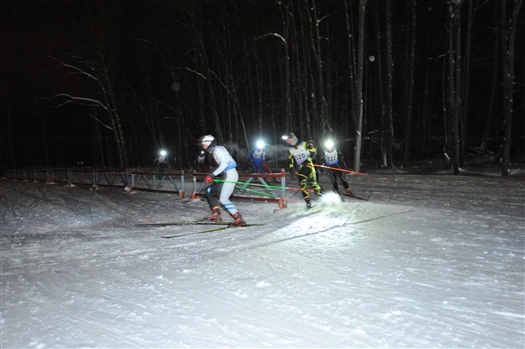 В Самаре прошла ночная лыжная гонка