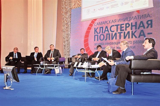 России пора строить инновационную экономику, считают участники круглого стола