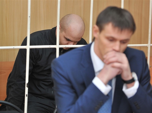 Было установлено, что Дмитрий Власов (на фото слева) давал ложные показания