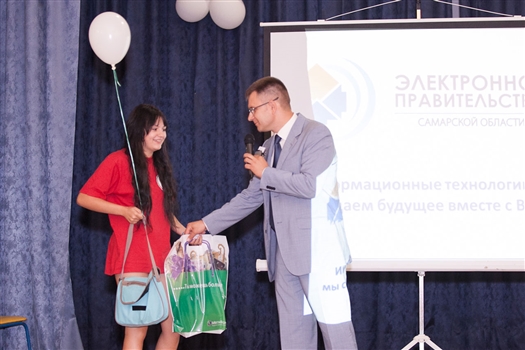Более 250 ребят из детского лагеря "Березки" приняли участие в открытом "Мобильном уроке", организованном компанией "МегаФон"и департаментом информационных технологий и связи Самарской области