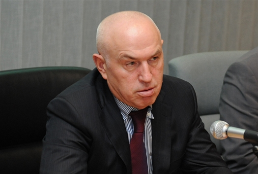 Бывший начальник ГУ Банка России по Самарской области Виктор Данилин с середины апреля является внештатным помощником сенатора Константина Титова в Совете Федерации