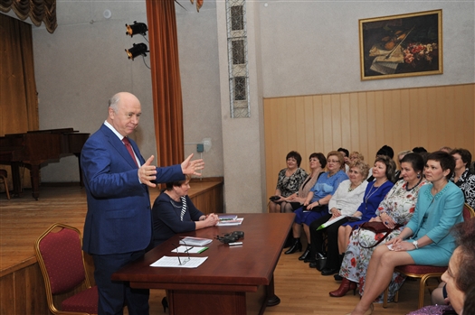 Николай Меркушкин и Союз женщин губернии обсудили пути развития региона
