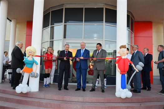 Губернатор открыл новый спортивный комплекс в Большой Глушице