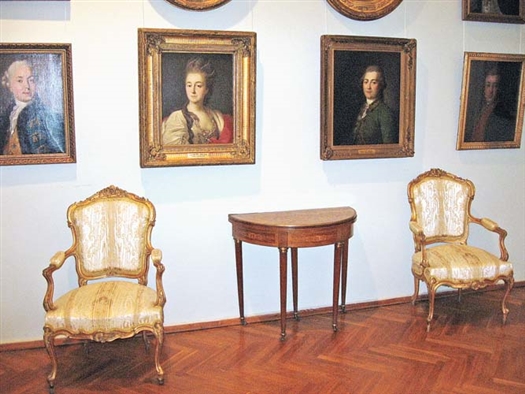 Подлинники картин великих русских мастеров можно будет увидеть в музее до конца декабря