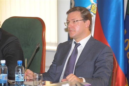 Глава Самары Дмитрий Азаров отчитывался перед депутатами уже во второй раз